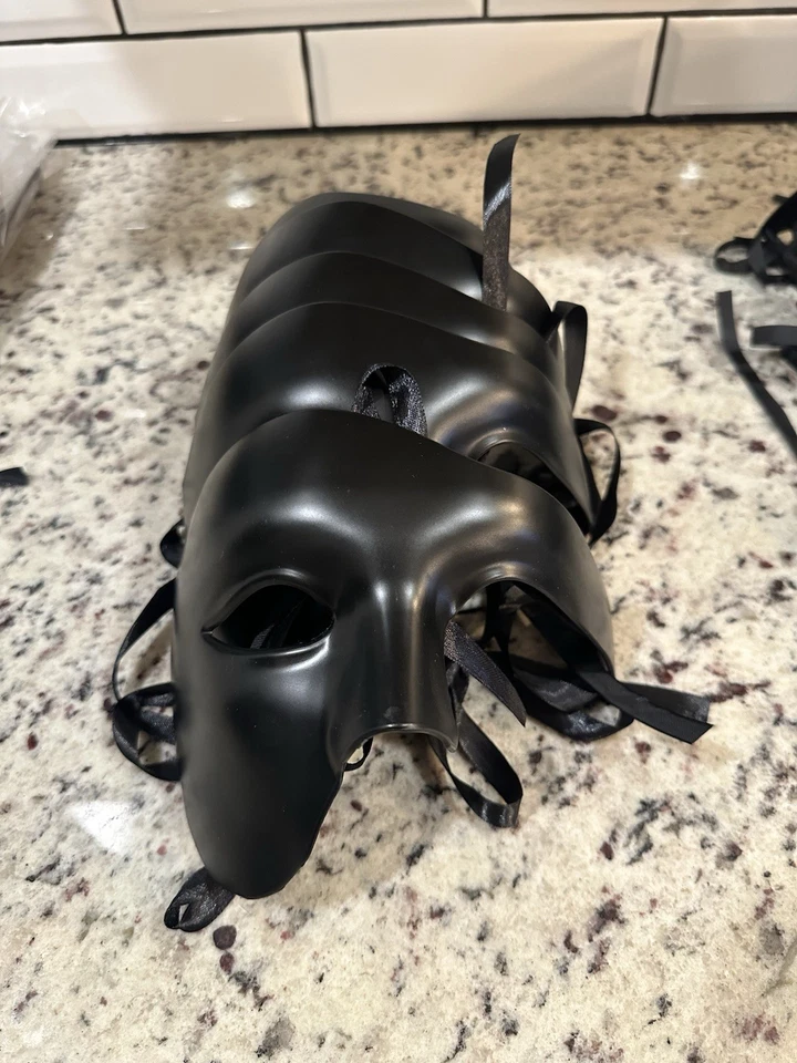 5 Phantom Of The Opera Style Masquerade Masks - Image 1 of 1