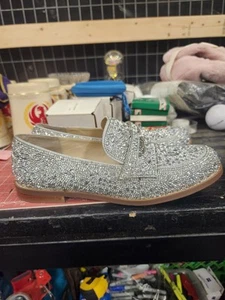Damenschuhe Betsy Johnson silber silberfarben 8 und eine 1/2 ist flach - Bild 1 von 12