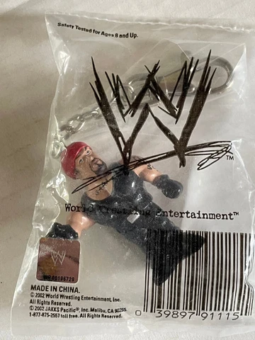 2002 Jakks Pacific WWE Undertaker Figure Keychain New in Package Cover