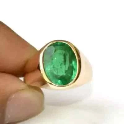 Anillo para hombre esmeralda verde enchapado en oro amarillo de 14 k corte ovalado de 3 quilates creado en laboratorio Foto 1 de 4