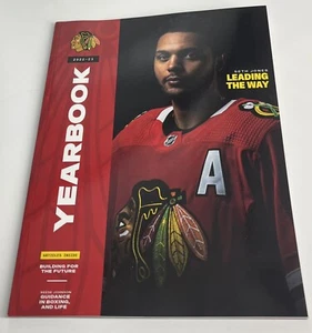 2022-2023 CHICAGO BLACKHAWKS NHL HOCKEY YEARBOOK SHIPPED IN BOX TO AVOID DAMAGE - Picture 1 of 3