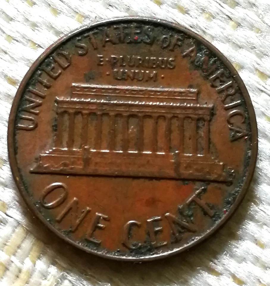 1975 USA United States 1 One cent Copper coin Abraham Lincoln Lot #2 - Image 1 of 2