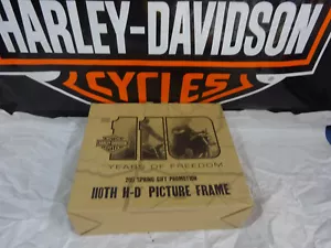 Marco de fotos Harley-Davidson 110 aniversario iluminado por LED de doble cara - Imagen 1 de 6