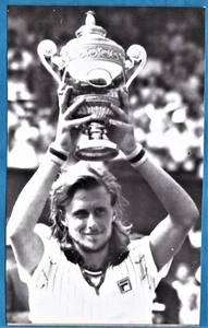 vintage photo tennis player Bjorn Borg win Wimbledon open 1976 sport foto - Picture 1 of 2
