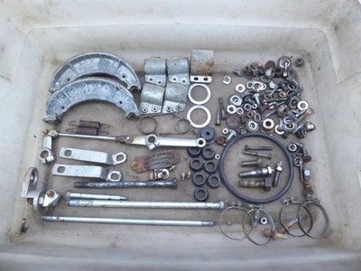 Yamaha YDS3 1966 Catalina Y21034) misc bicicleta pernos piezas soportes soportes  Foto 1 de 4