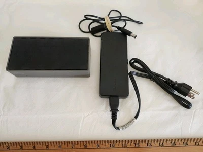 Targus Dock190 USB-C Universal Dock 4K Display Hub COMPLETO CON CABLES LEER DESC Foto 1 de 4