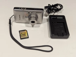 Canon 12.1MP Digital Camera 3x Zoom IXUS 100 IS Silver - CHARGER & 8gb SD Card - Picture 1 of 6