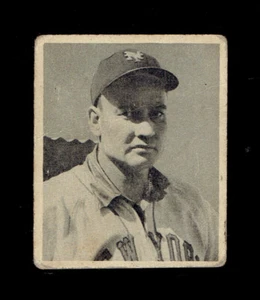 1948 Bowman 9 Walker Cooper.  G/VG w/ clear image.  (TX7864). - Picture 1 of 2