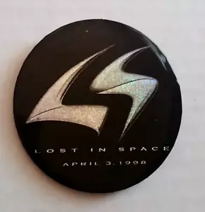 Pinback de película LOST IN SPACE rara película coleccionable de Gary Oldman Heather Graham - Imagen 1 de 2