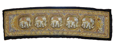 Tapiz hecho a mano con cuentas de elefante tailandés 58x17" para colgar en la pared panel de seda dorado plateado Foto 1 de 4