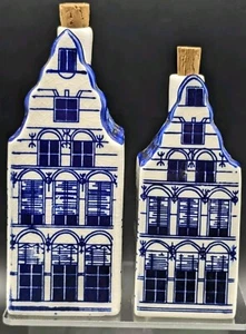 Delfter Blau Holland 2 Häuser leere handbemalte Schnapsflaschen mit Stopfen LESEN - Bild 1 von 11