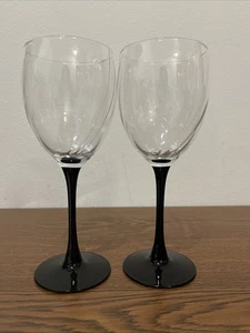 Vtg 2 Luminarc France Black Stemmed Swirl Bowled Wine Glasses 7 3/4 In Tall - Picture 1 of 8