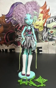 B) Monster High Doll Honey Swamp Freak Du Chic - Picture 1 of 12