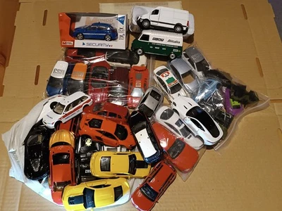 lotto auto-furgoni 1:43 - Immagine 1 di 3