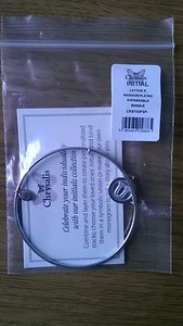 Brazalete expandible enchapado en rodio letra inicial 'U' Chrysalis - Imagen 1 de 1