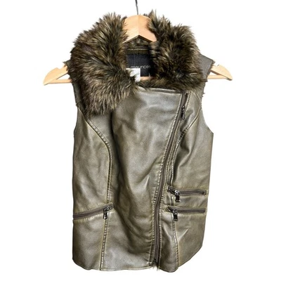 Chaleco de piel sintética Maurices nuevo con etiquetas talla XS marrón poliéster  Foto 1 de 4