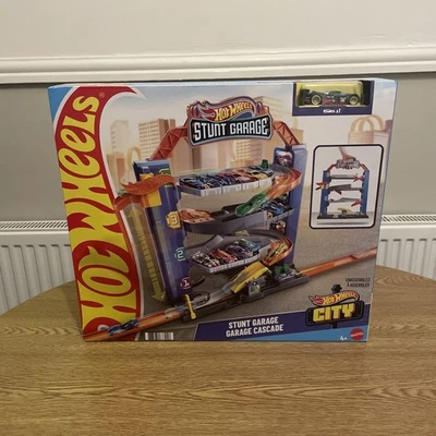 Hot Wheels Garage City Stunt Play Set Elevator to Upper Levels GNL70 NEW - Image 1 of 4