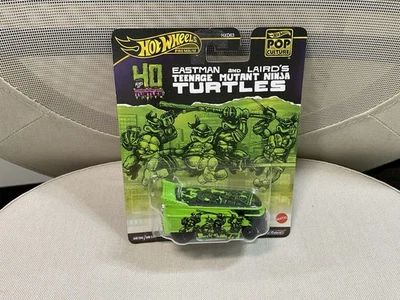Autobús de arrastre Mattel Hot Wheels Premium Teenage Mutant Ninja Turtles Volkswagon años 40 Foto 1 de 4