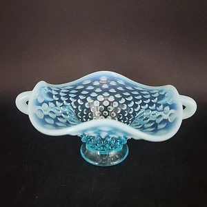 Vintage Fenton Glass Blue Opalescent Hobnail Ruffled Handled Bonbon Trinket Dish - Picture 1 of 9