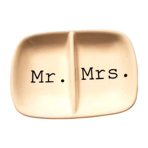 Plato anillo dividido Mr & Mrs baratija blanco negro brillante regalo de boda - Imagen 1 de 5