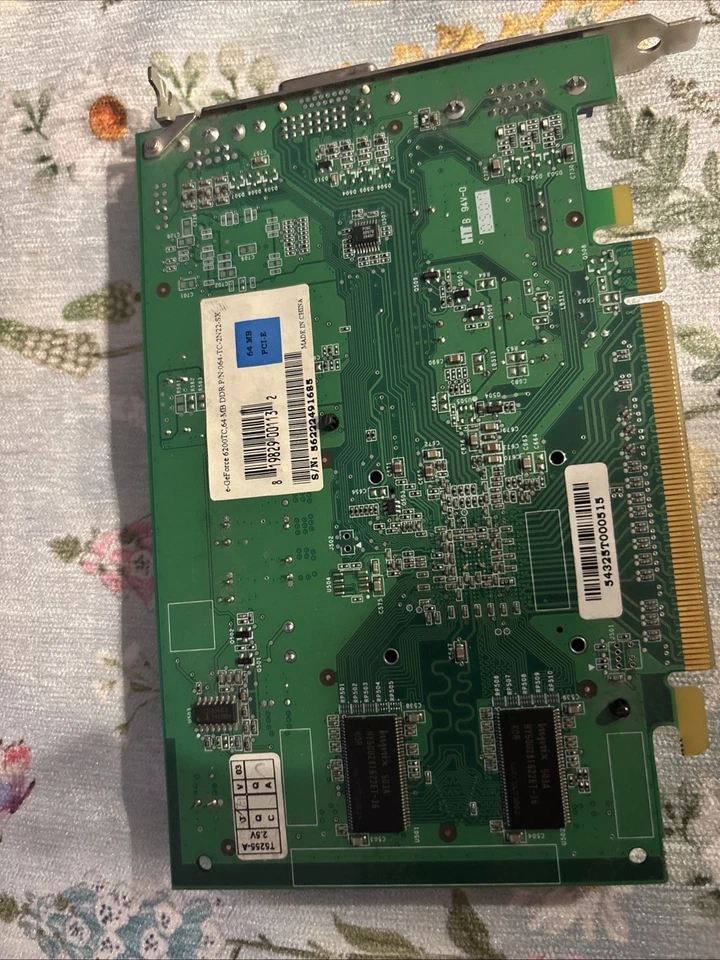 NVidia GeForce 6200 DUAL PORT VGA PCIe 64MB VIDEO Turbocache P262 IBM 39J6213 - Image 1 of 4