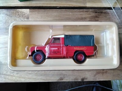 Vanguard VA07600 Land Rover Series ll Midland Red Scale 1:43. Manufactured 2002 - Image 1 of 4