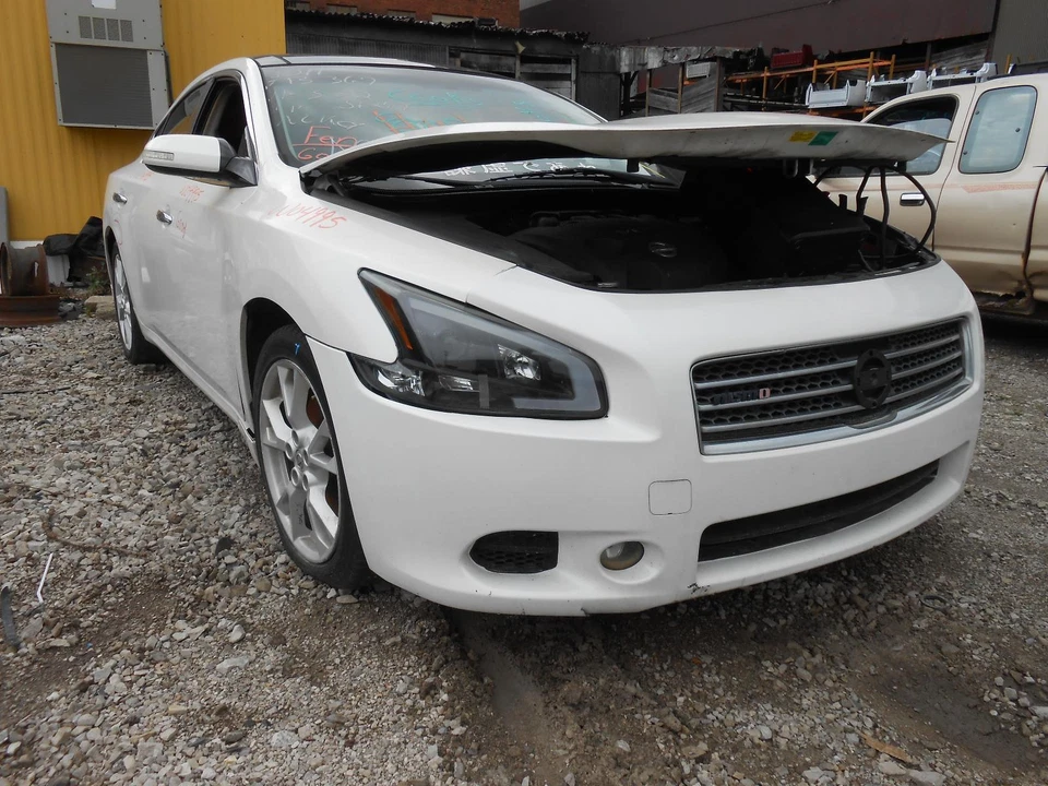 Used Engine Coolant Reservoir fits: 2012 Nissan Maxima  Grade A - Image 1 of 4