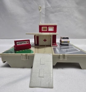 Galoob Vintage Micro Machines Travel City Hospital Set - 1987 Complete w/vehicle - Picture 1 of 7
