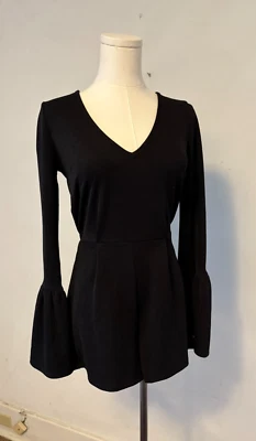 Nuevo con etiquetas Mameluco Negro Cisne XS Manga Larga Campana Cuello en V Cremallera Trasera Cintura Elástica Foto 1 de 4