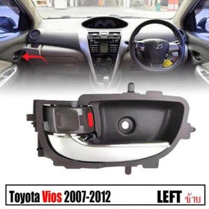 Maniglia porta interna LH nera cromata per Toyota Vios berlina NCP93 2007-2012 - Foto 1 di 6