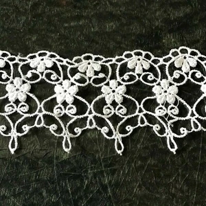 Lovely Embroidered Giupiur Rayon Venice Trim Size 2.00 In (5 cm) Wide - Picture 1 of 3