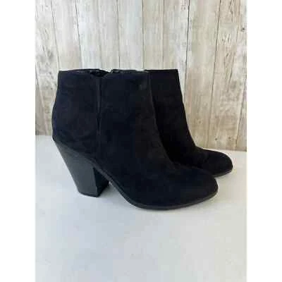 Botas femininas Banana Republic tamanho 8 camurça preta com zíper lateral no tornozelo - Imagem 1 de 4