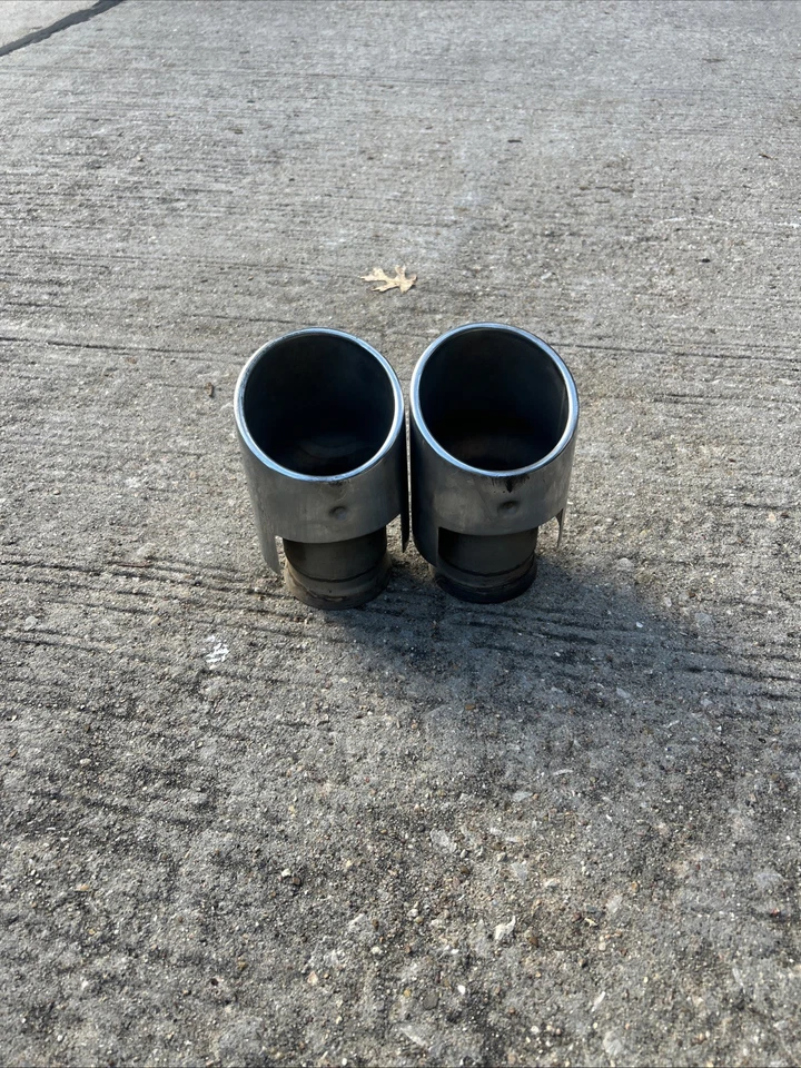 Выхлопные наконечники Dodge Charger RT Scatpack Hellcat - Изображение 1 из 4