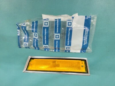 NOS 81 82 83 84 85 86 87 CHEVY TRUCK LH FRONT SIDE MARKER LAMP LIGHT LENS GM - Image 1 of 4