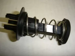 Mercedes Benz A 1678809203 Safety Catch Spring Fit Left Or Right Upper - Foto 1 di 5
