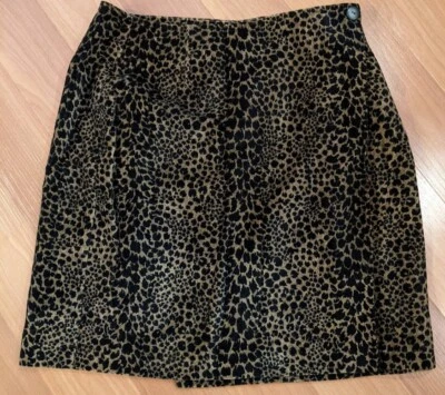 Falda envolvente con estampado de guepardo Liz Claiborne LizSport talla 10 Foto 1 de 3