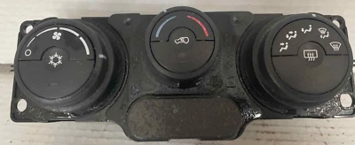 Chevrolet Equinox 2006 aire acondicionado control de temperatura sin asiento térmico OEM 15842234 Foto 1 de 4