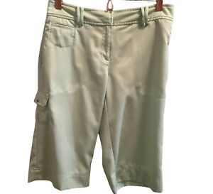 Izod XFG Womens Cargo Bermuda Shorts Size 6 Solid Light Green Pockets Stretch