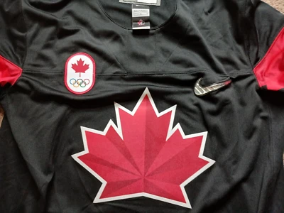 Camiseta del equipo Canadá 2018 Nike talla L nueva sin etiquetas Foto 1 de 4