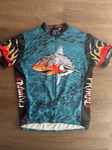 Camiseta deportiva de ciclismo grande vintage Primal Wear para adultos con tema de tiburón paseo para el fletán - Imagen 1 de 8