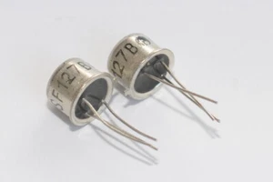 2x Vintage Si-NPN-Transistor von VEB Typ SF127B, 66 V / 500 mA / 600 mW, NOS - Bild 1 von 3