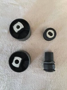 Upper & Lower Engine Mount BUSH KIT for Chrysler PT Cruiser 2002-2010 Petrol - Picture 1 of 4