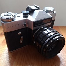 Zenit E 35mm SLR Film Camera & Helios 44M f2. 0/58 Lens USSR