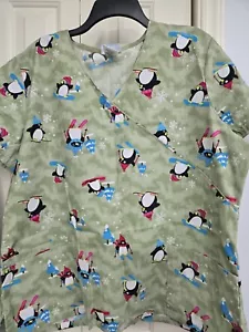 SB Scrub Womens Top XL Ski Penguins Christmas Snowflakes Three Pockets, Tie Back - Picture 1 of 8