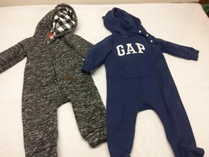 Trajes de Gap and Carters talla 6-9 meses para niños - Imagen 1 de 5