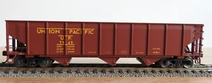 TRIX HO 24902-17 Coal Hopper #7945 Union Pacific - Picture 1 of 3