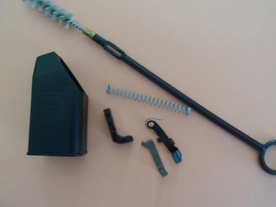 GLOCK 17 9mm PISTOL CASE / BOX WITH PARTS AND PAPERWORK - Image 1 of 4