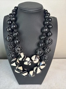 Chicos Necklace Black Ivory Acrylic Abstract Modern Statement Costume Jewelry - Picture 1 of 7