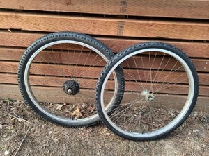 Shimano 26" Bike MTB Wheelset with tires an tubes - Picture 1 of 1
