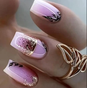 24-teiliges mittelgroßes quadratisches rosa mit schwarzen Blättern & goldenen Press-On-Nagel-Set - Bild 1 von 3